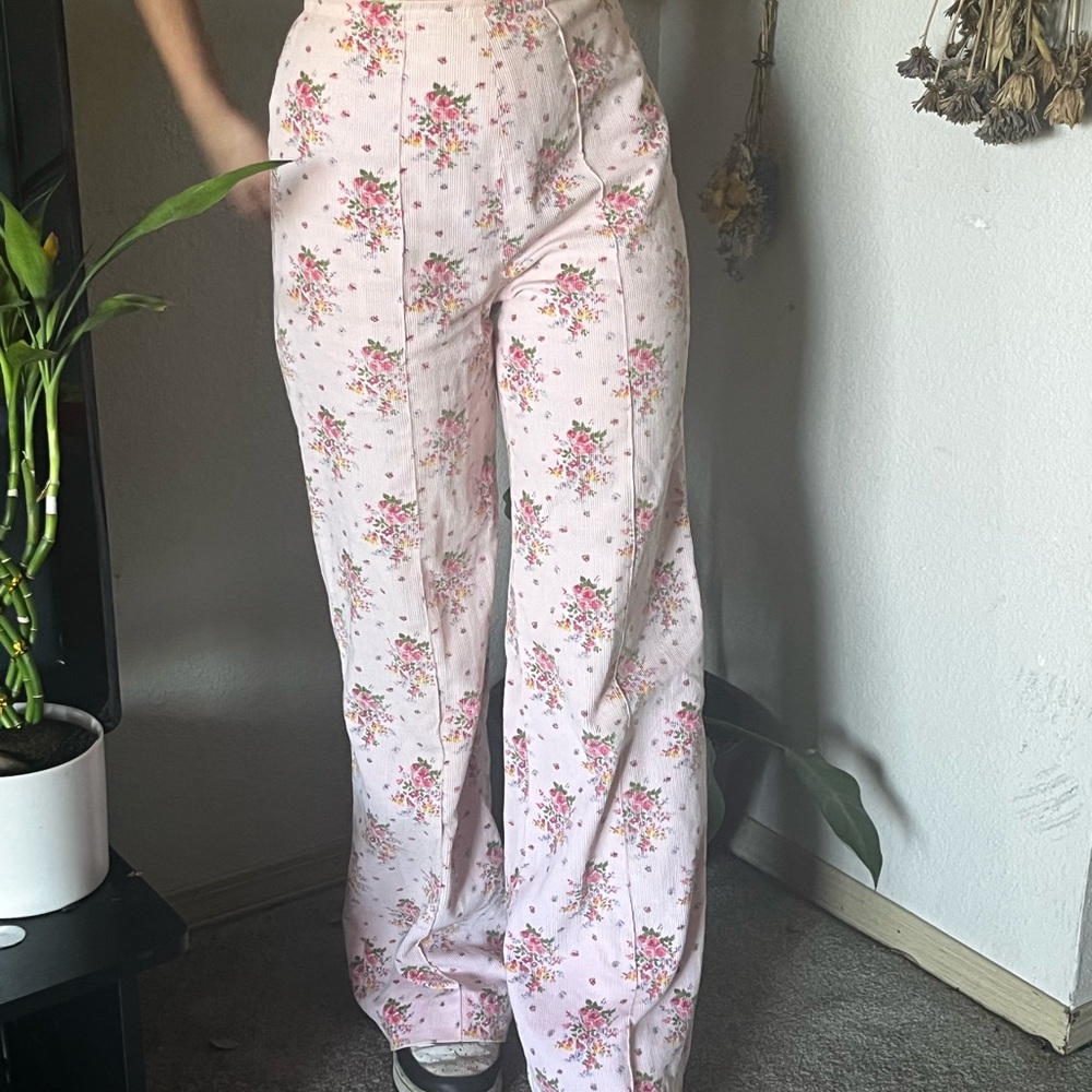 VINTAGE FLORAL PANTS IN WOMENS XSMALL
